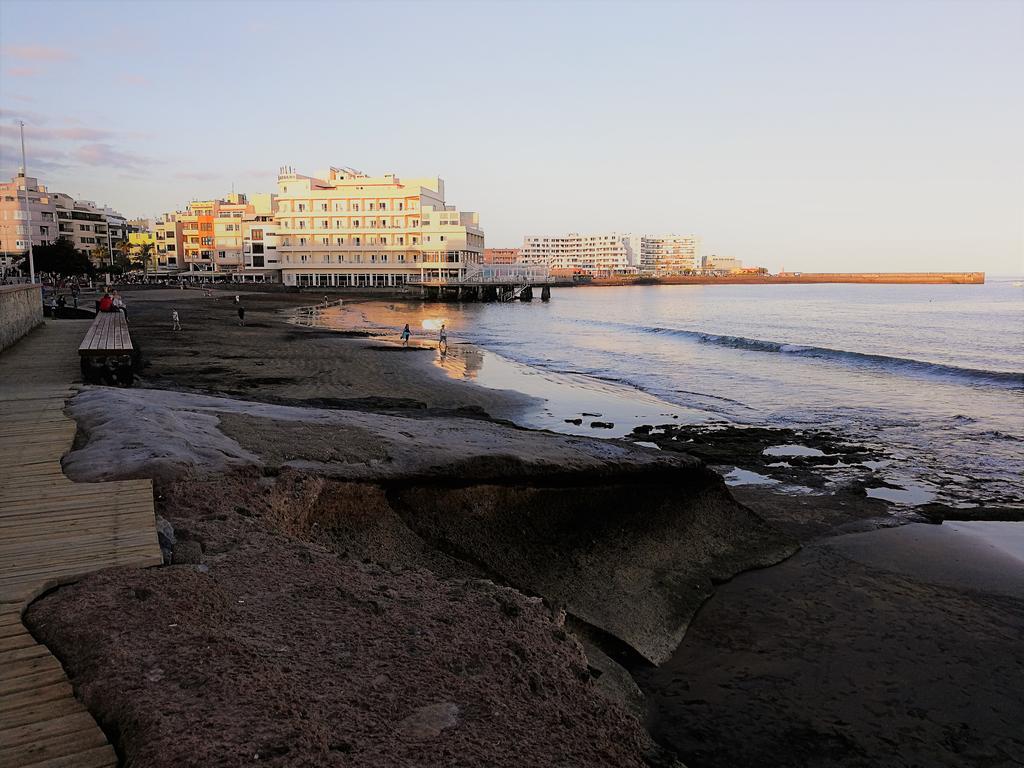 Alquilaencanarias-Medano Tio Claudio Beachfront El Médano Exterior foto